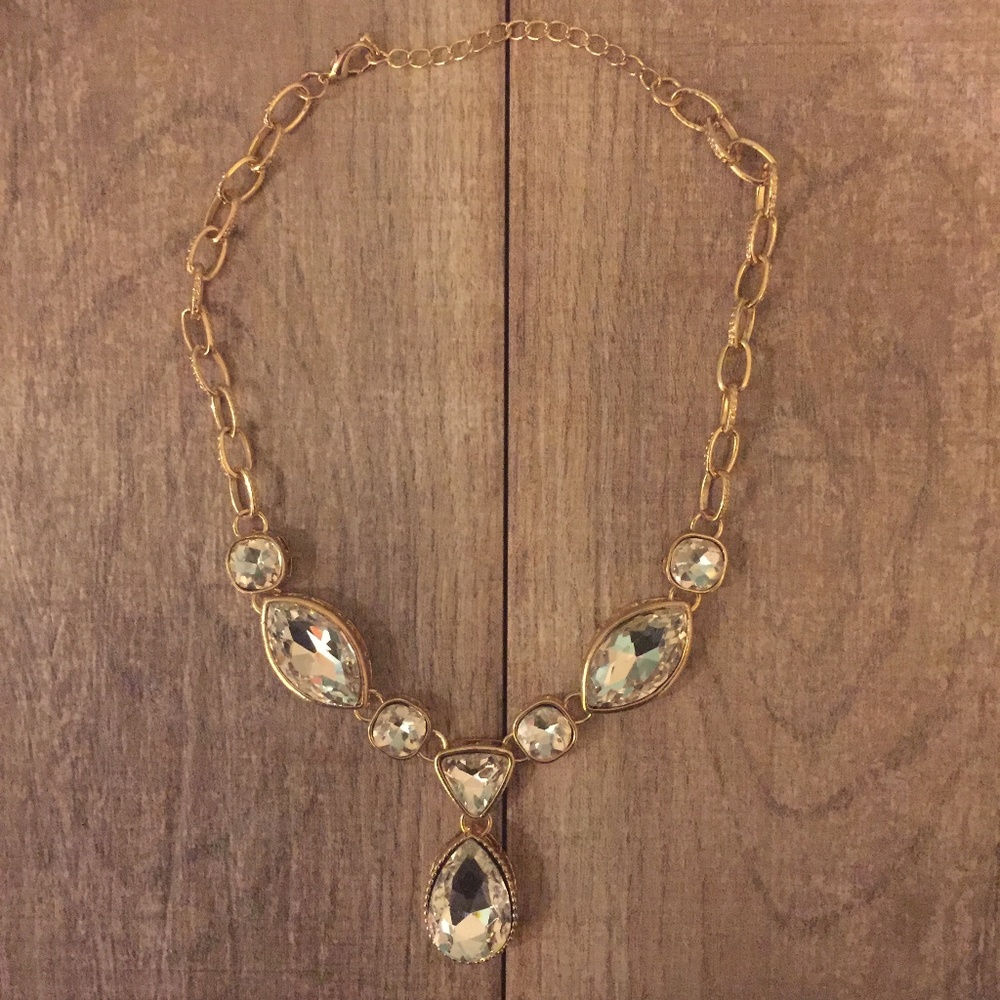 NWOT!! Statement Necklace